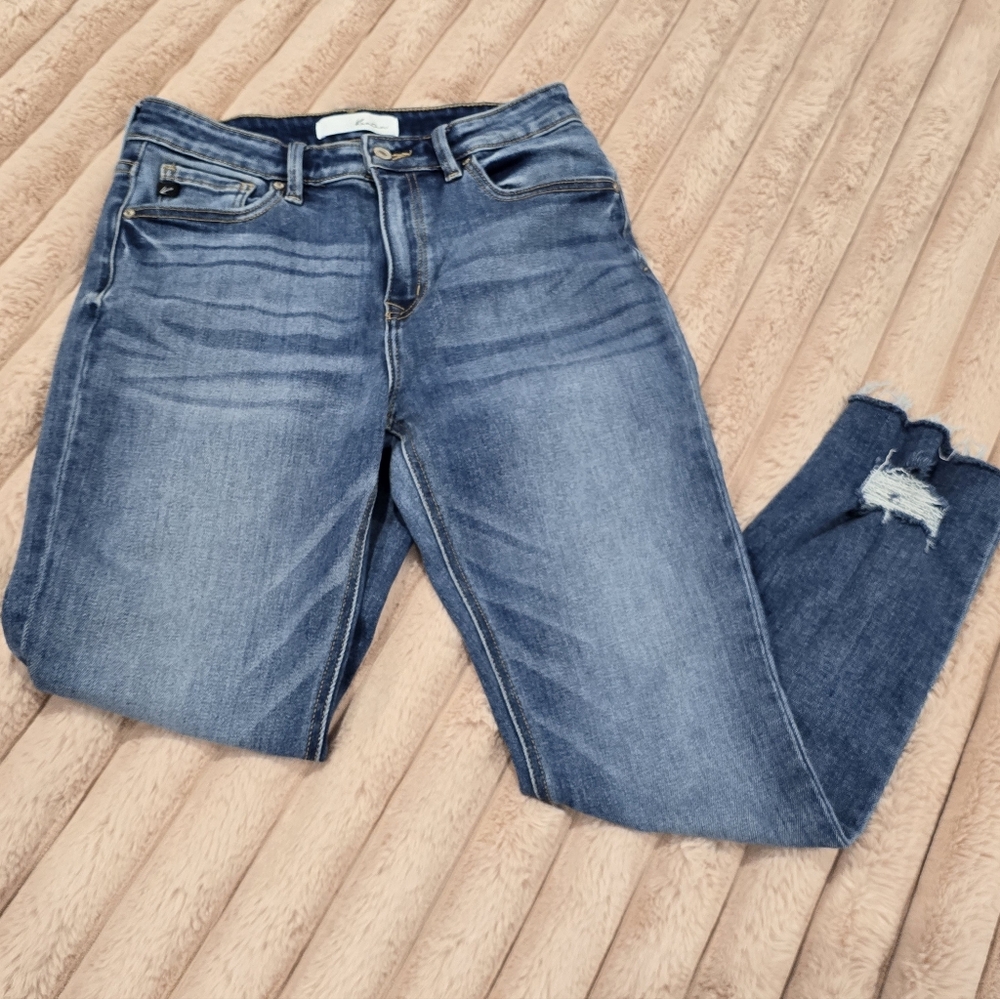 KanCan Distressed Raw Hem Skinny Jeans • Size 6